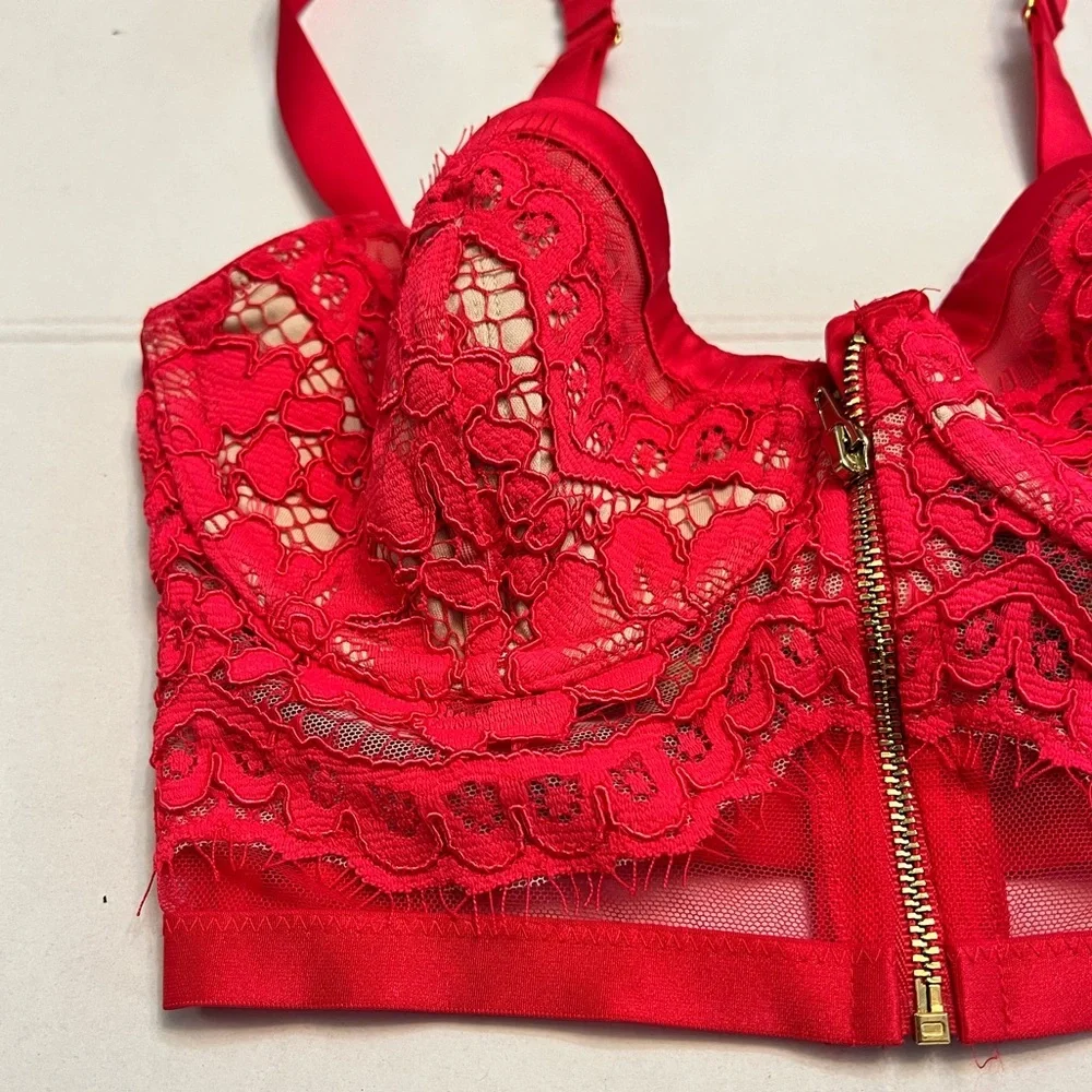 VICTORIA’S SECRET RED LACE LINED DEMI CORSET BRA SIZE 32D